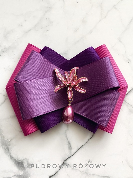 Brosza z Kwiatem i perłą w kolorze bakłażana Nowość