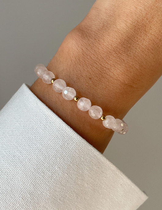 Bransoletka na gumce - Kwarc Różowy z Hematytem