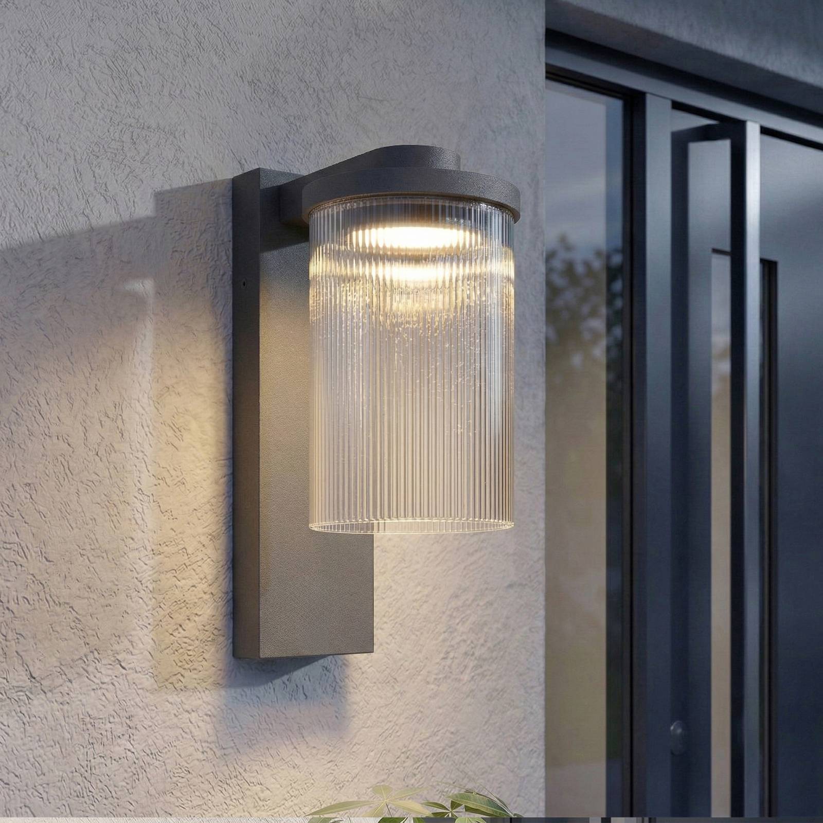 Kinkiet zewnętrzny LED Bee-G Lucande, czarny, aluminium, nowoczesny