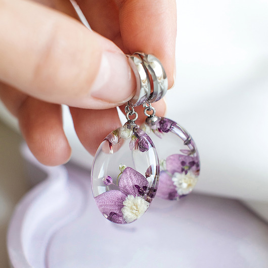 Kolczyki z kompozycją kwiatową