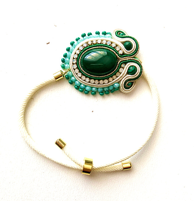 Elegancka sutaszowa bransoletka GREEN