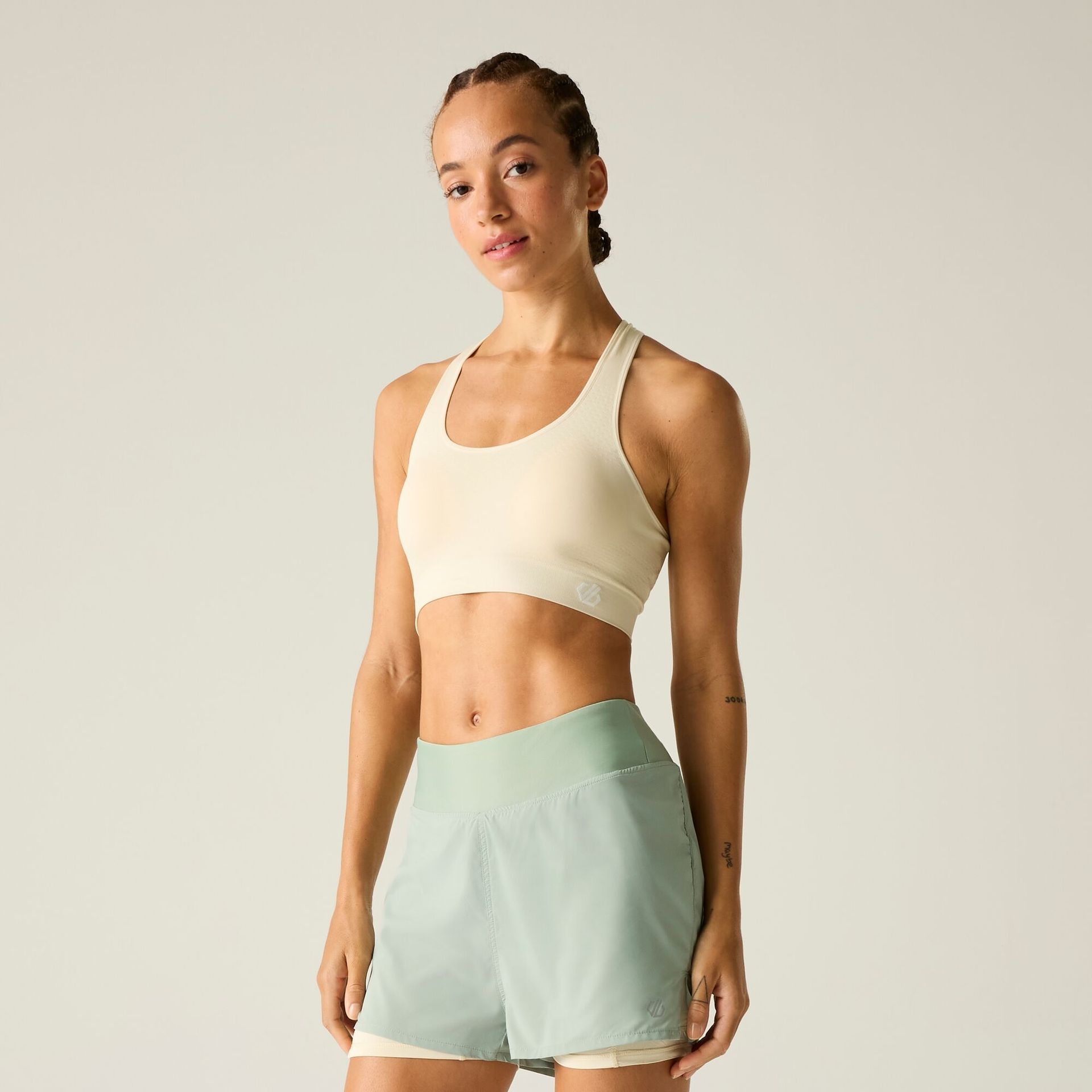 Dare 2b Damski biustonosz sportowy Don't Sweat It II Beżowy, Rozmiar: M