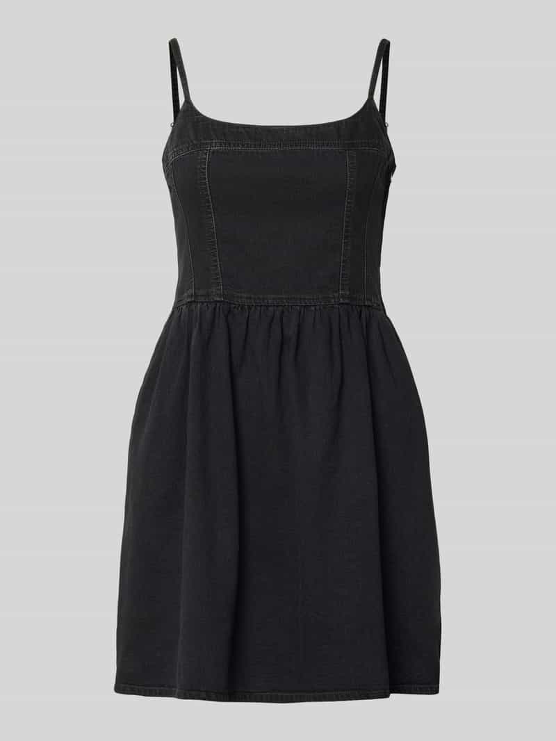 Taliowana sukienka jeansowa z czystej bawełny Model 'JADINE'