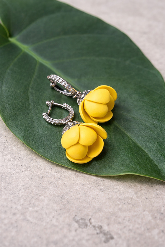 Kolczyki z kwiatami śnieżny krokósy. Handmade polska