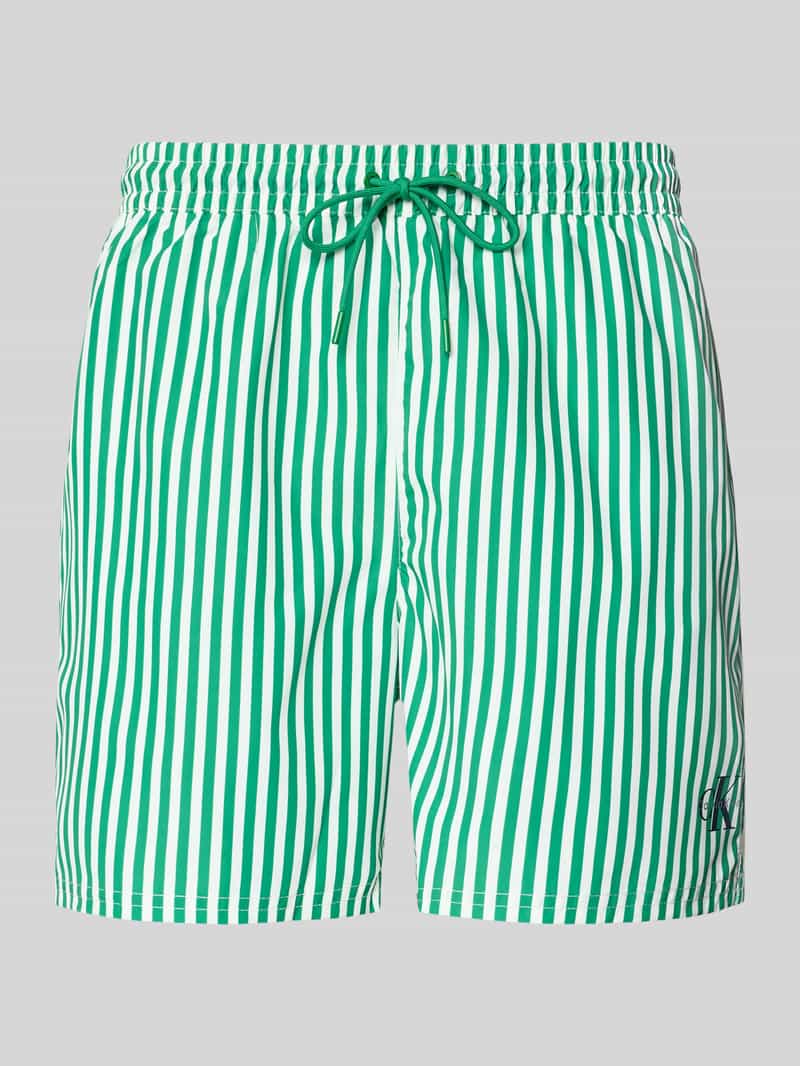 Szorty w kroju regular fit z nadrukiem logo