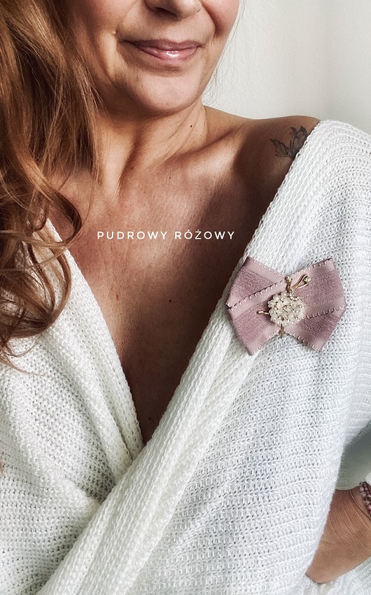 Broszka z Baletnicą z kwiatków NOWOŚĆ 1 szt