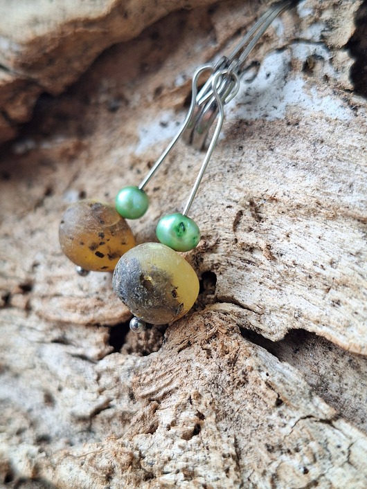 Kolczyki z perłą i bursztynem