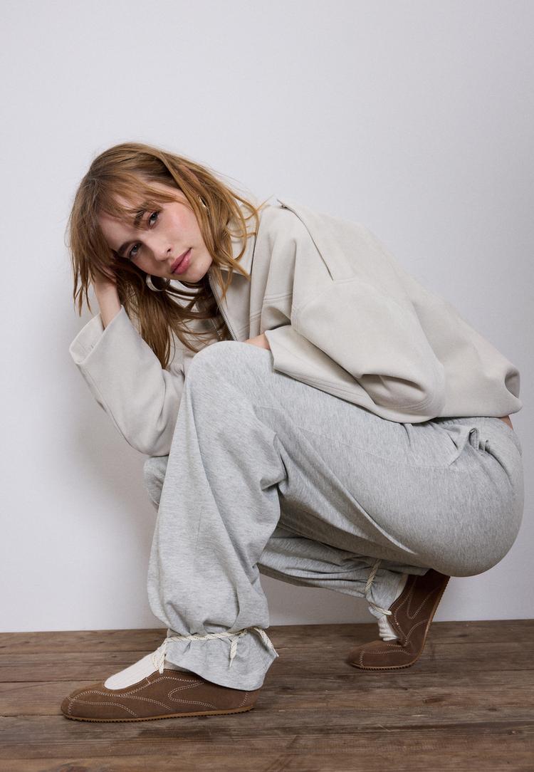 Stradivarius Spodnie jogger z szerokimi nogawkami Popielaty L