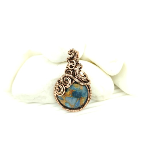 Wisiorek z niebieskim agatem wire wrapping