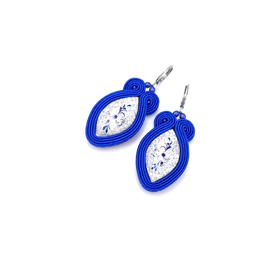 Kolczyki sutasz niebieskie handmade z glinki małe lekkie codzienne Resina