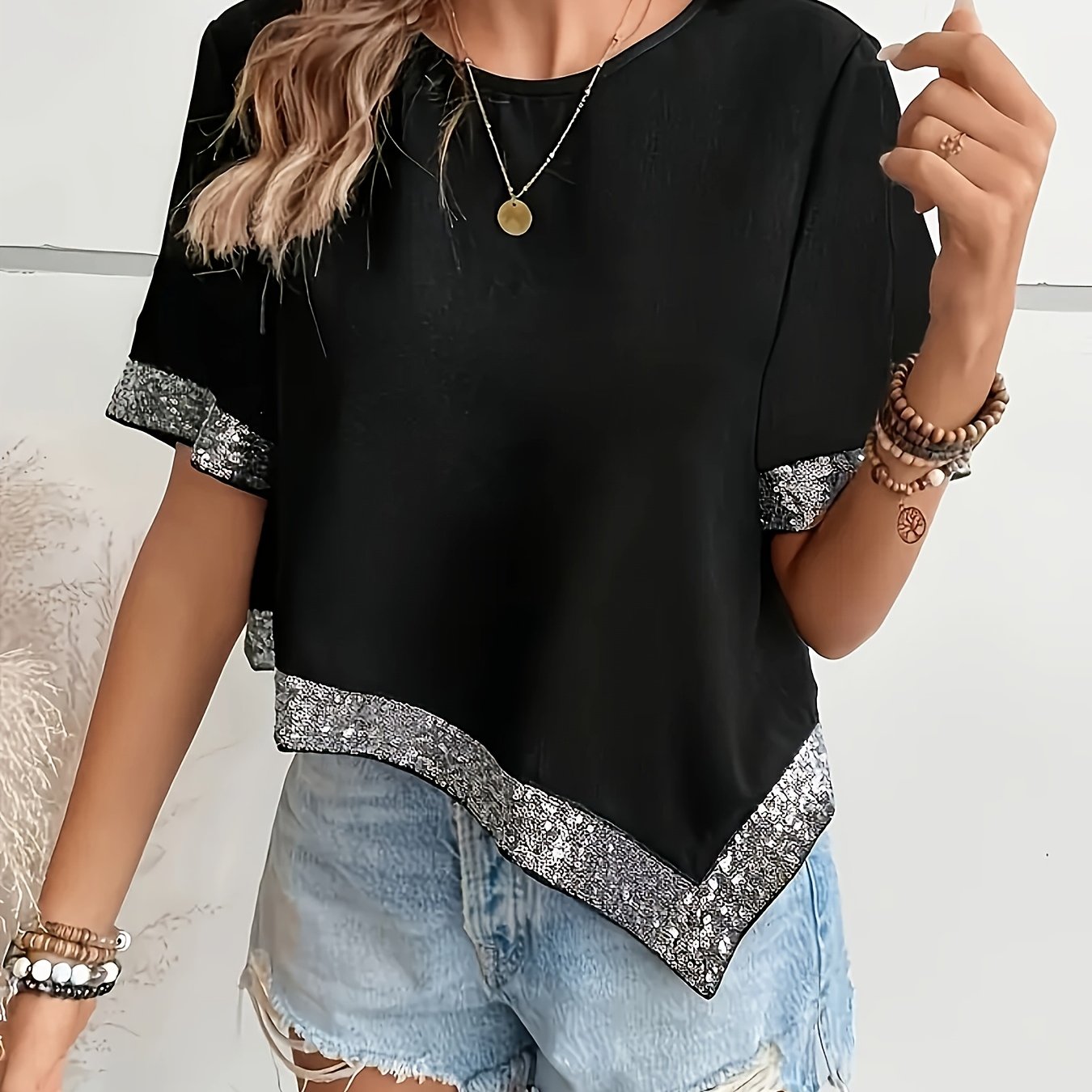 TEMU Elegancka koszulka z cekinami w blokach kolorów, z okrągłym dekoltem, codzienna bluzka z krótkim rękawem i asymetrycznym dołem na wiosnę i ,