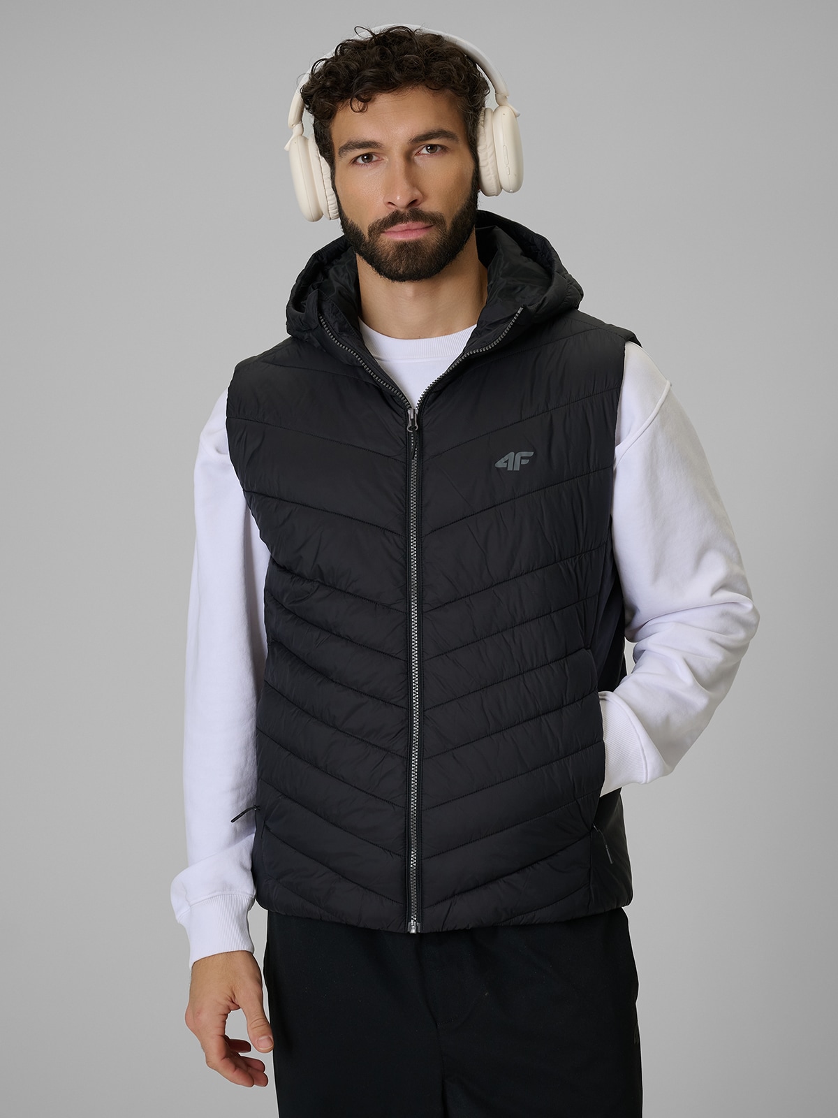 4F Bezrękawnik z wypełnieniem syntetycznym męski - czarny XL