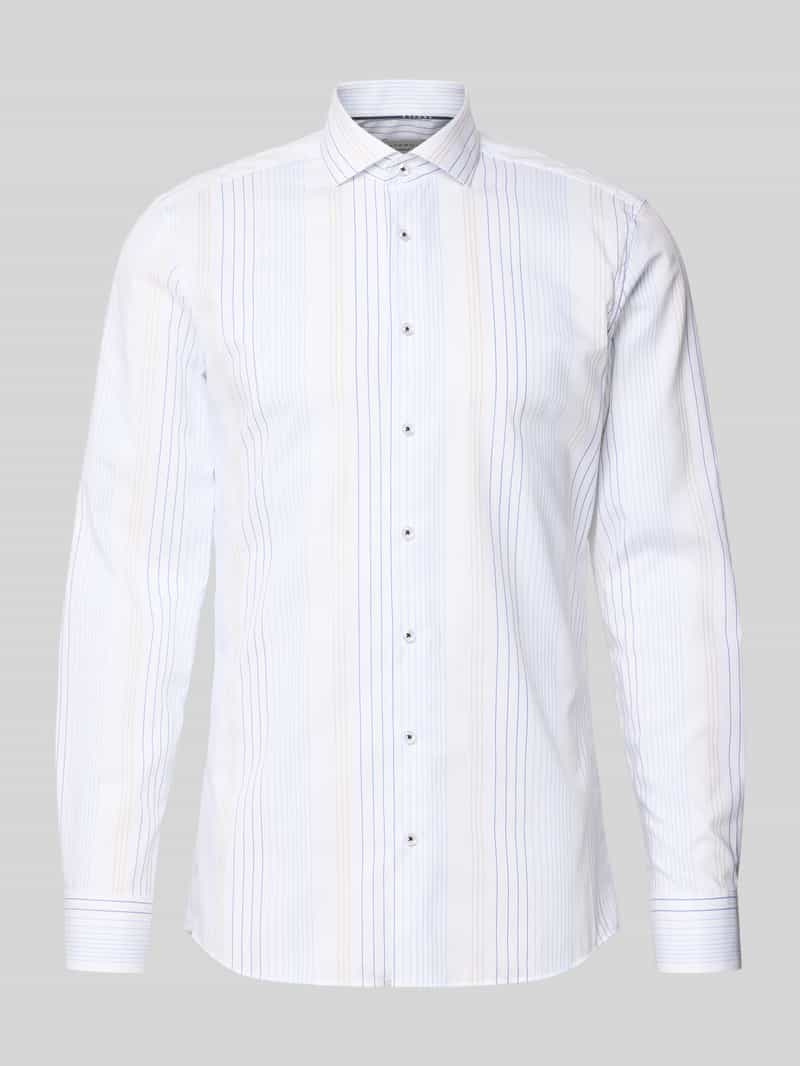 Koszula o kroju slim fit biznes z bawełny z kołnierzykiem typu cutaway