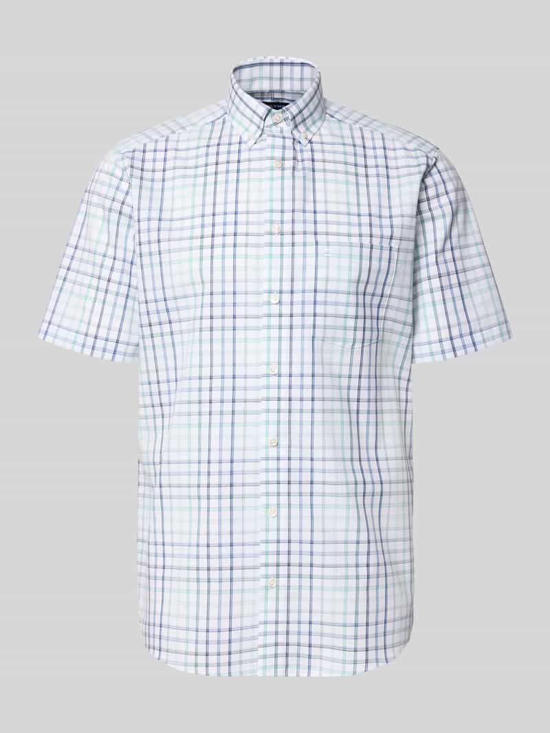 Koszula biznesowa o kroju regular fit z kołnierzykiem typu button down