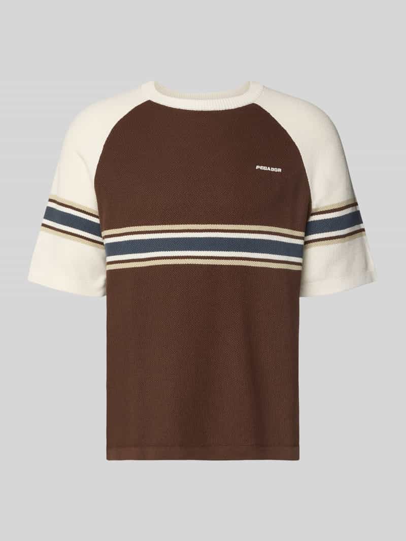 Koszulka z dzianiny z wyhaftowanym logo i okrągłym dekoltem