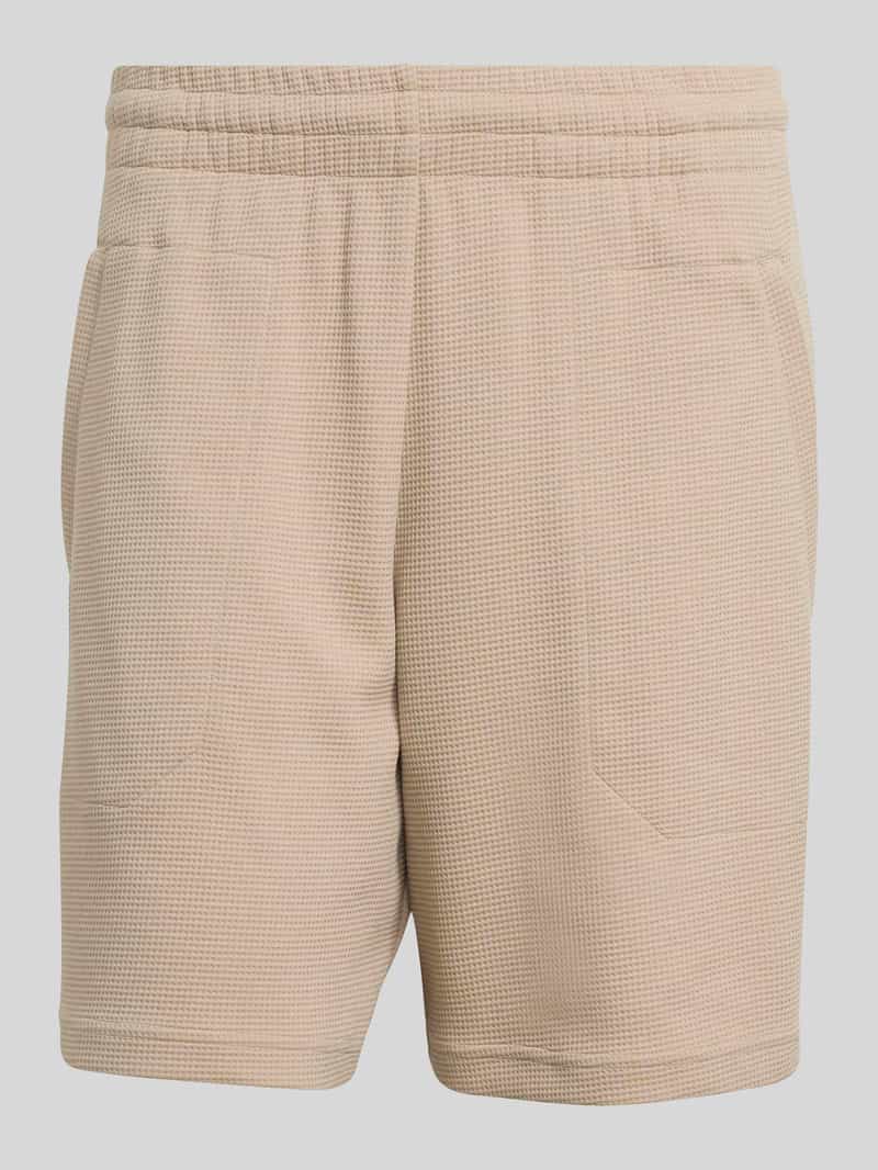 Szorty treningowe o kroju regular fit z elastycznym pasem