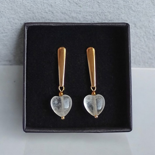 Kolczyki serduszka : kryształ górski : ozdobne sztyfty