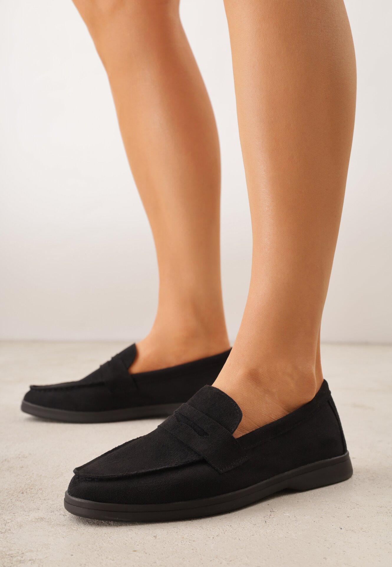 Czarne Klasyczne Mokasyny VICES z Imitacji Zamszu ze Skórzaną Wkładką Haliris