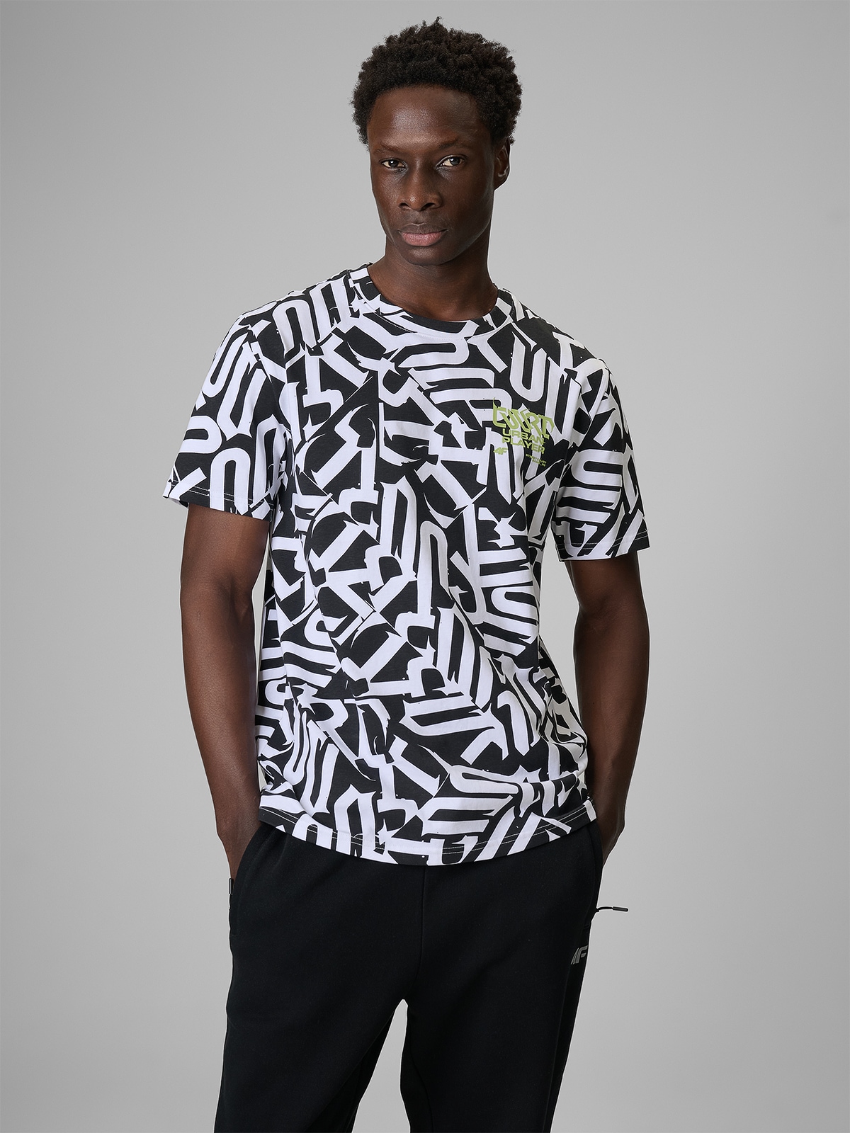 4F T-shirt regular z nadrukiem męski - biały XXL