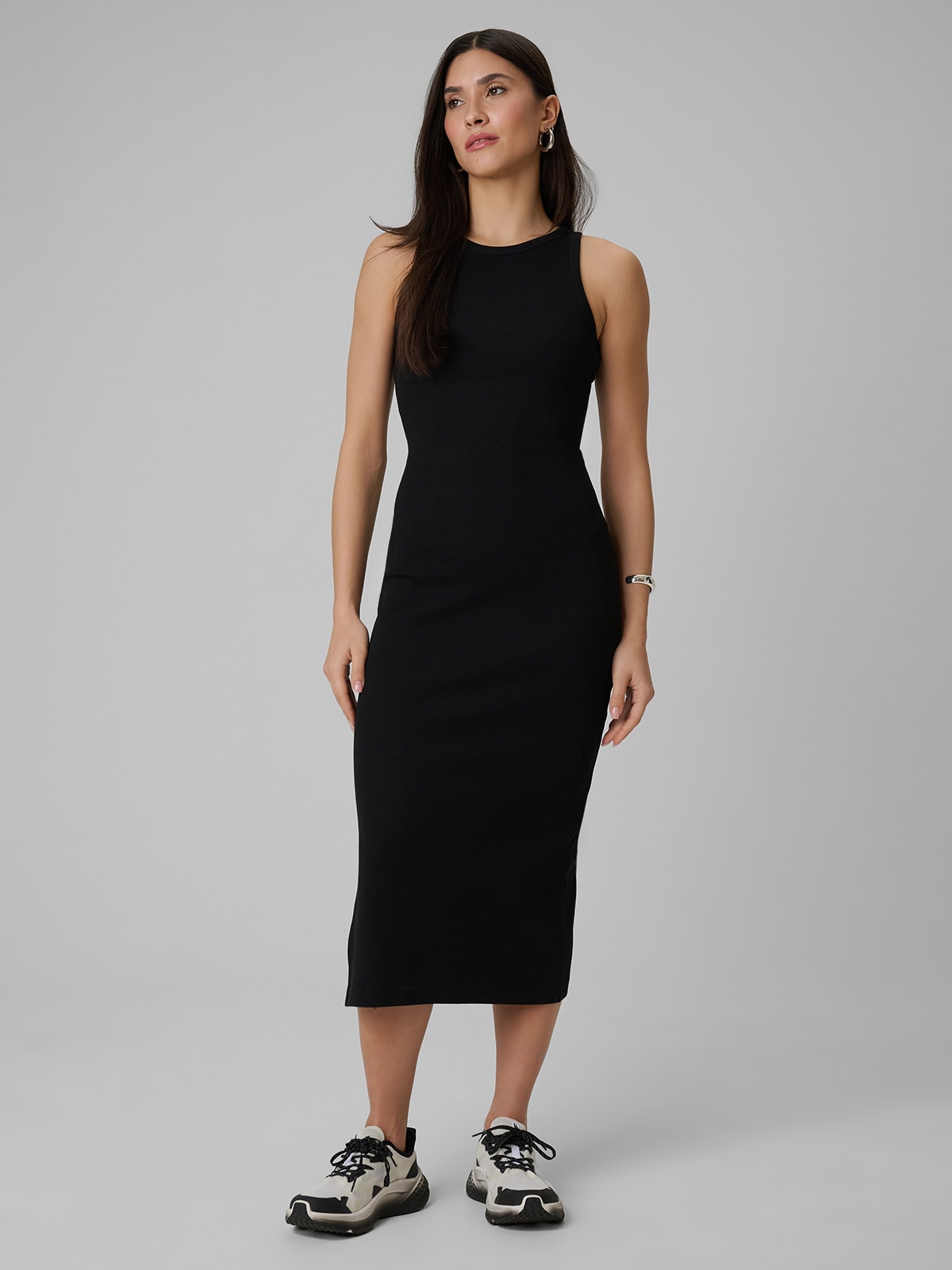 4F Sukienka z prążkowanej dzianiny damska - czarna XS