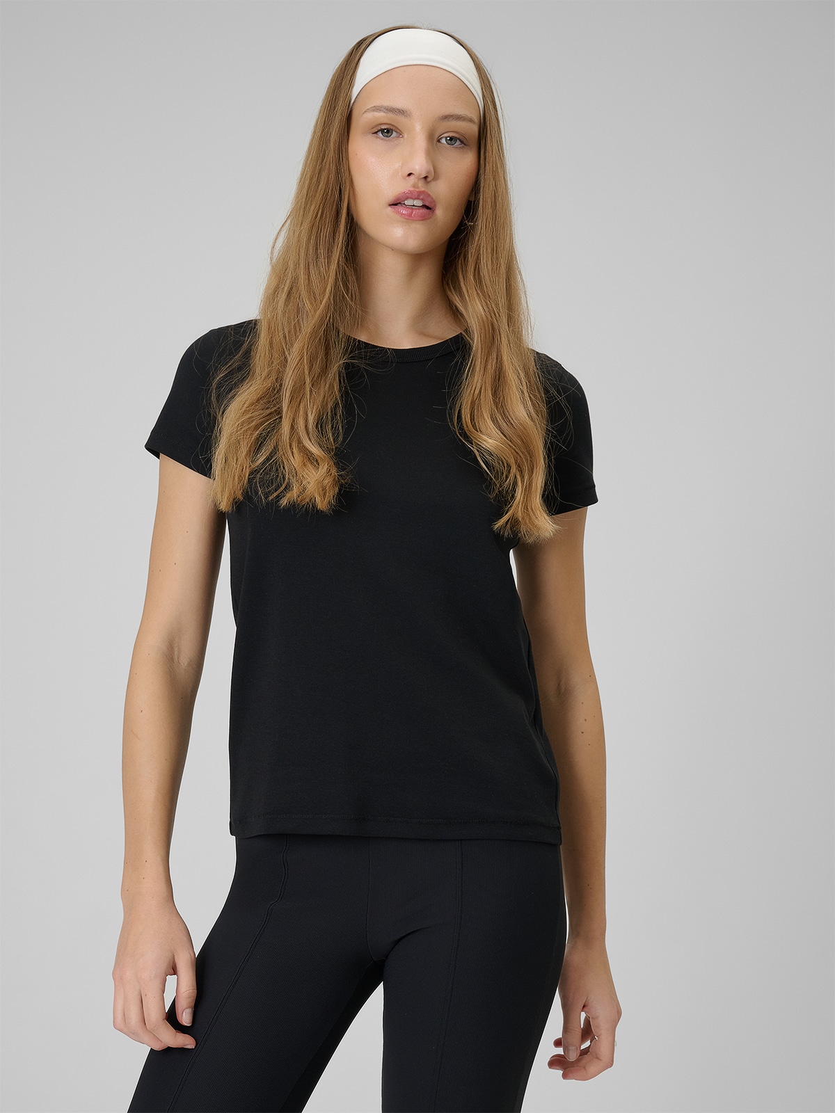 4F T-shirt slim gładki damski - czarny XXL