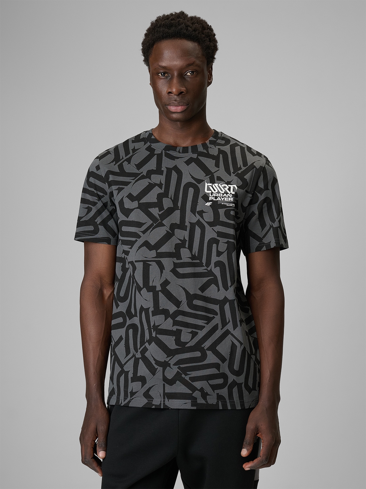 4F T-shirt regular z nadrukiem męski - czarny XXL