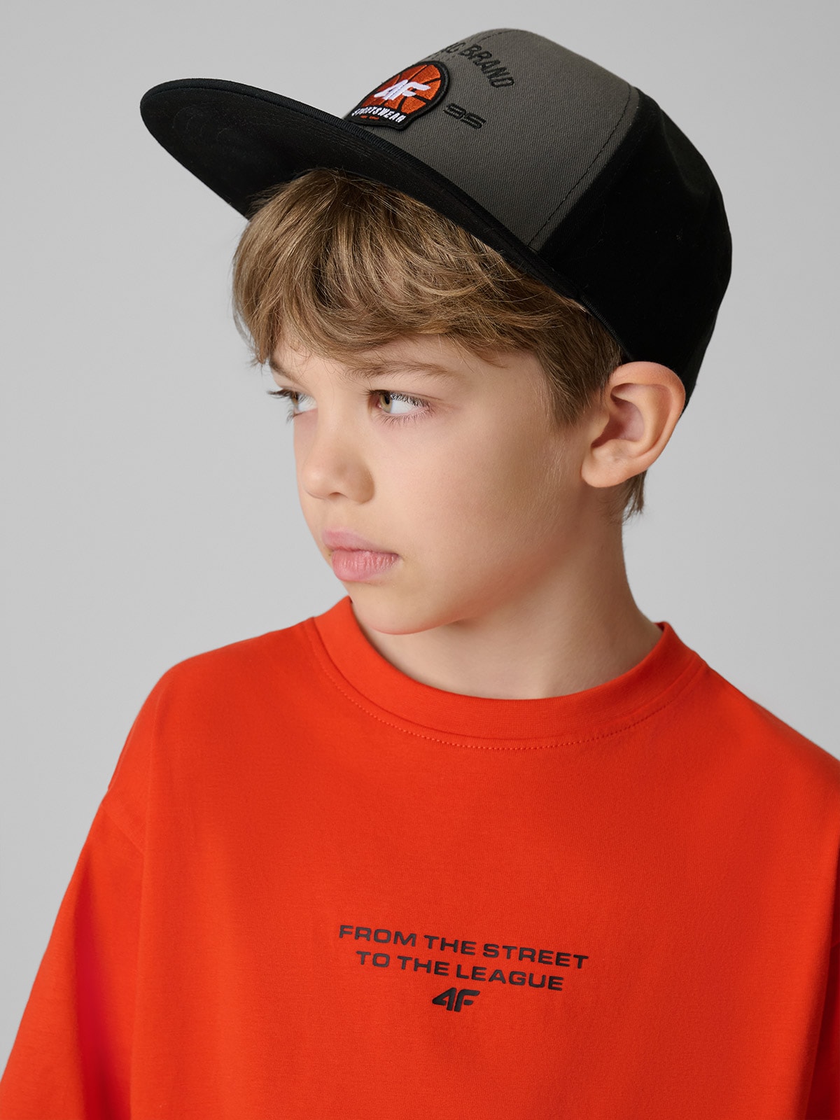 4F Czapka z daszkiem snapback dziecięca - szara MT