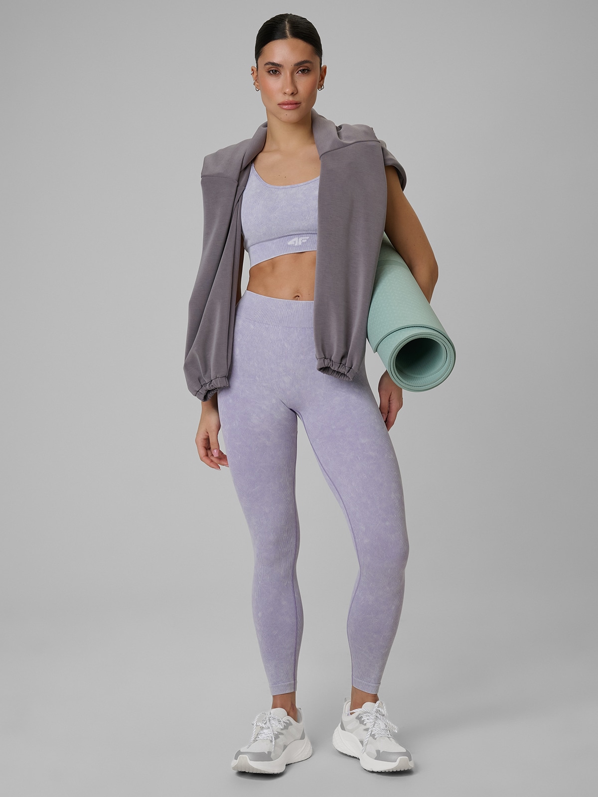 4F Legginsy treningowe bezszwowe damskie - fioletowe XS/S