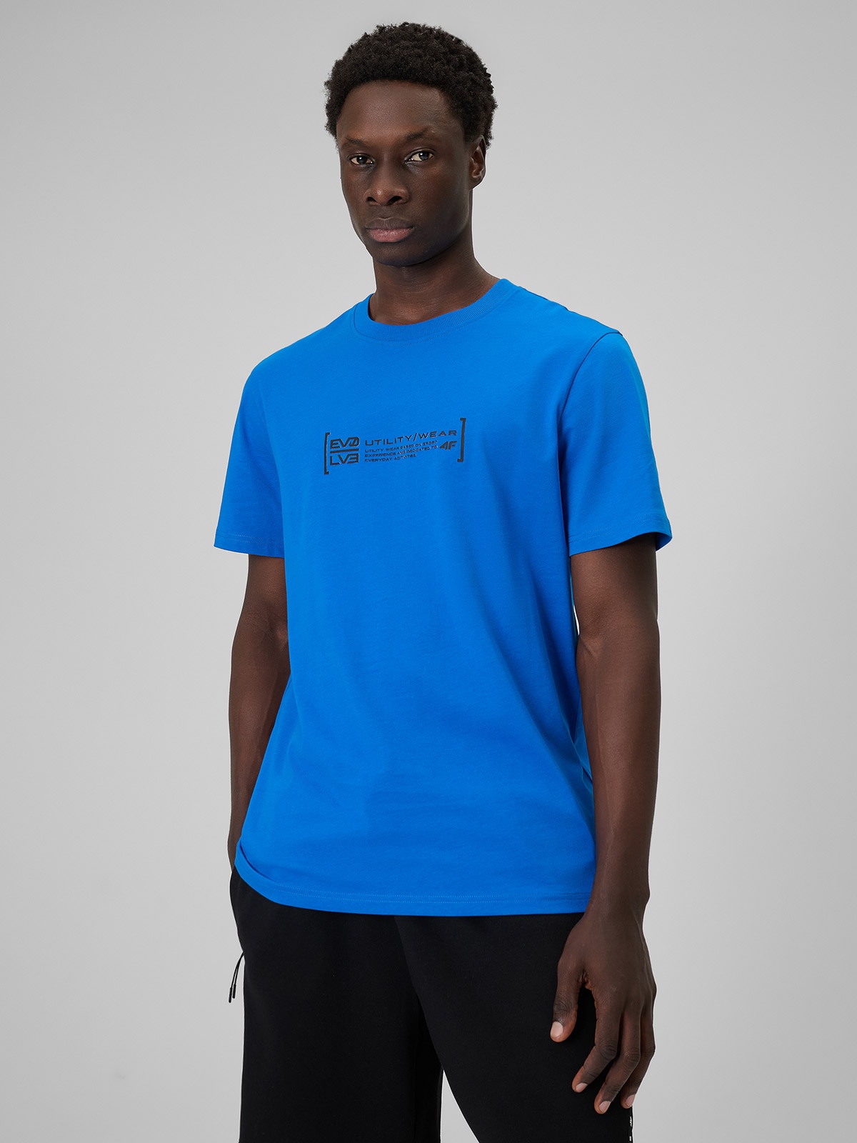 4F T-shirt regular z nadrukiem męski - niebieski XXL