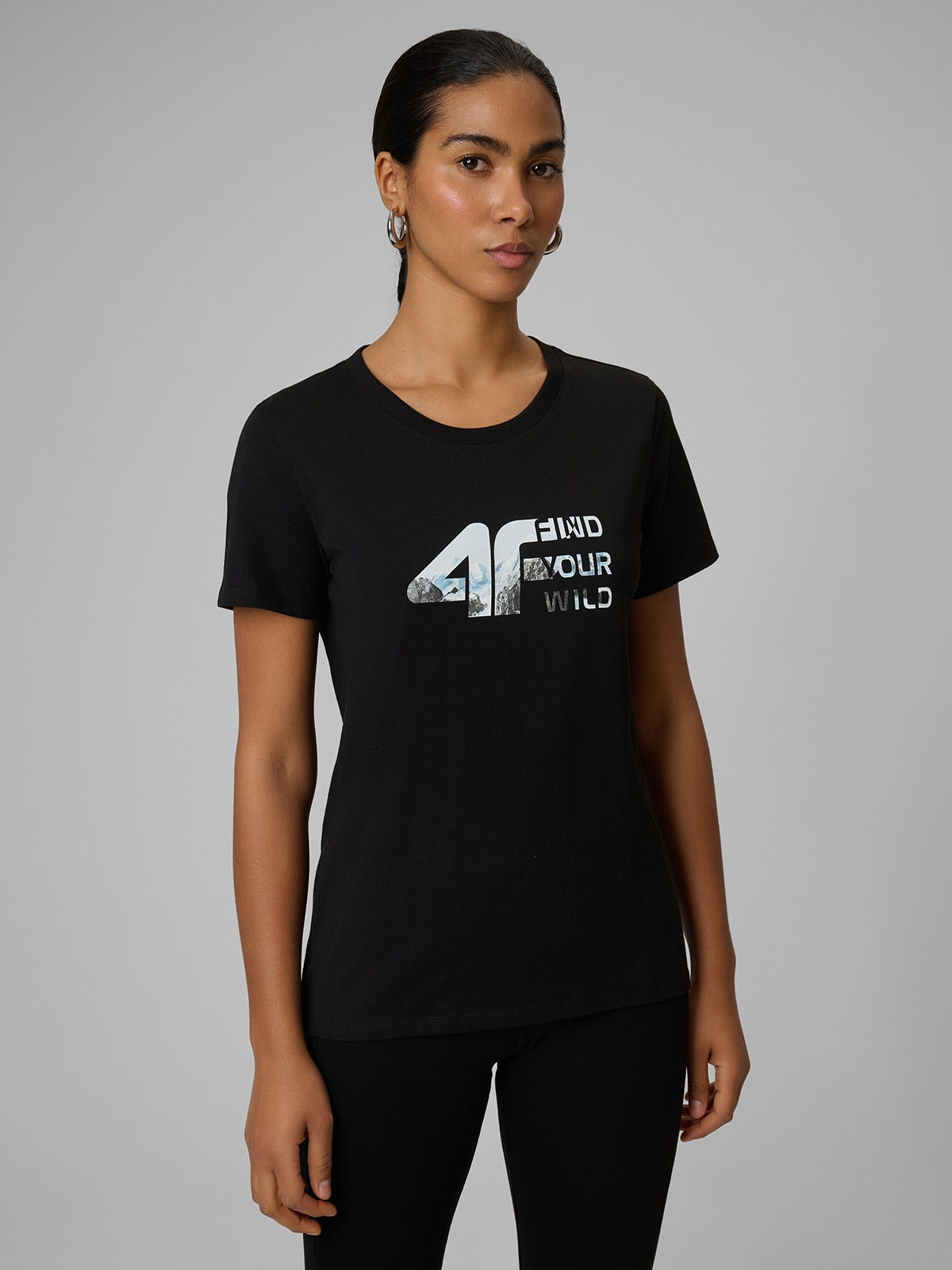 4F T-shirt regular z nadrukiem damski - czarny XXL