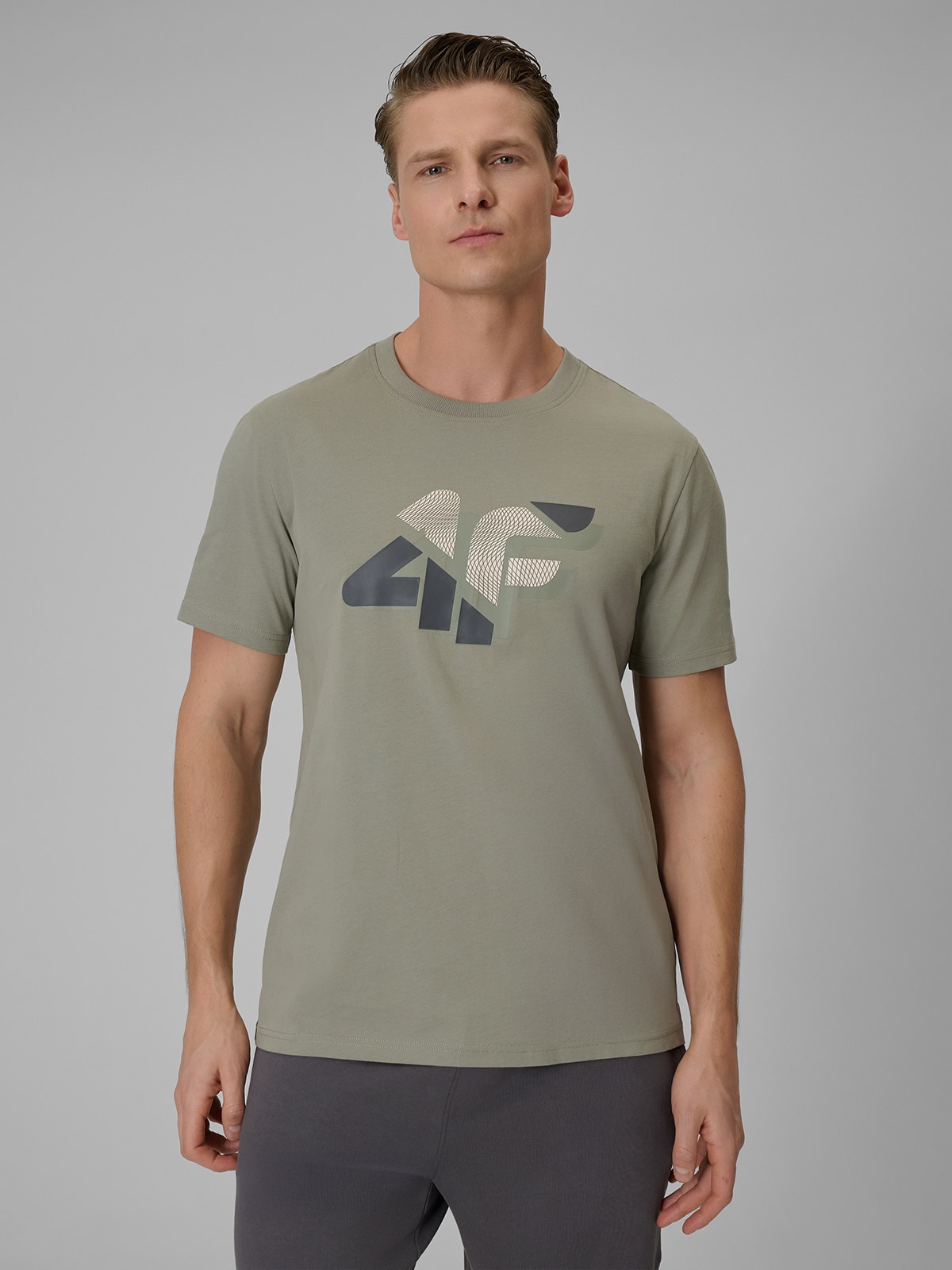 4F T-shirt regular z nadrukiem męski - khaki XXL