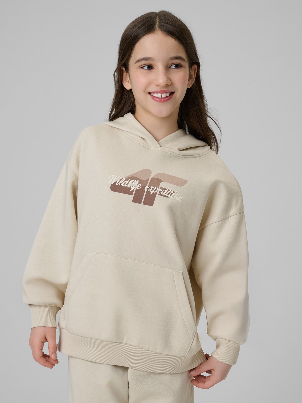 4F Bluza dresowa regular z kapturem dziewczęca - beżowa 164 (13-14 lat)