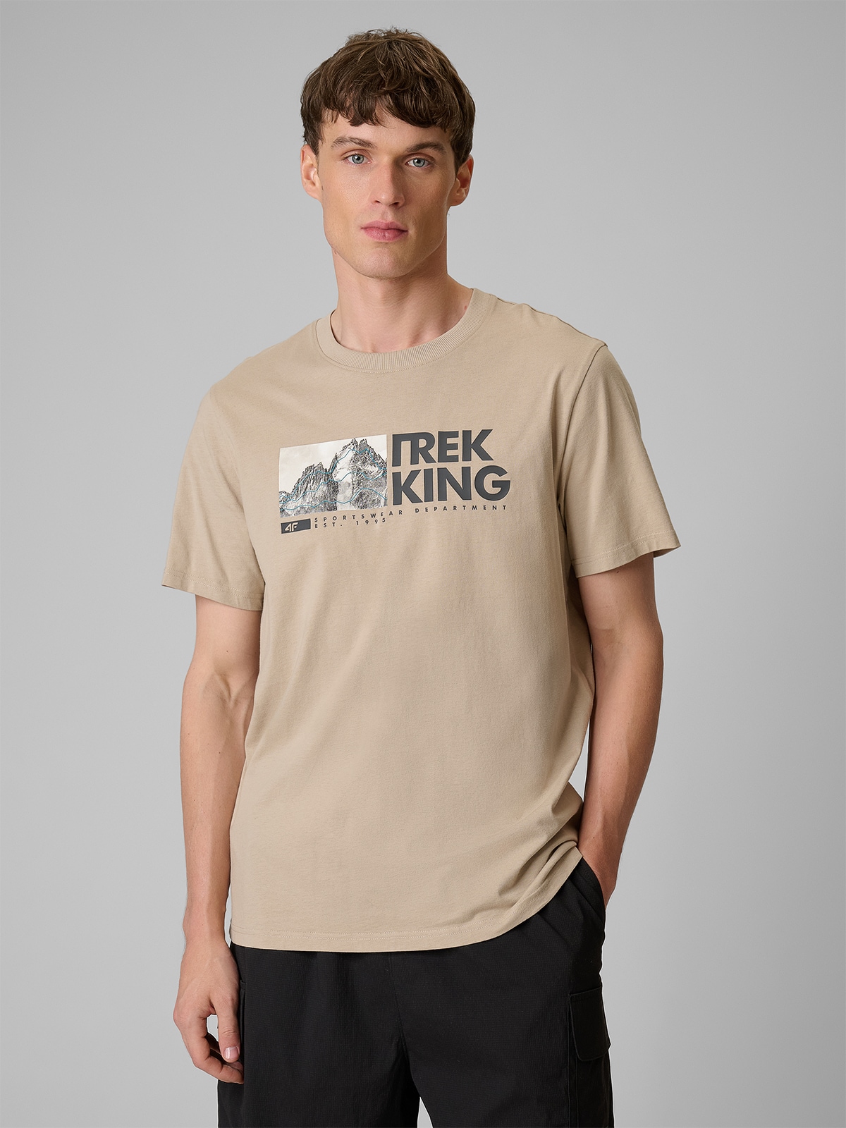 4F T-shirt regular z nadrukiem męski - beżowy XXL