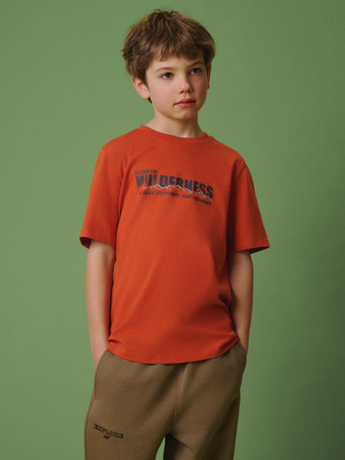 4F T-shirt regular z nadrukiem chłopięcy - pomarańczowy 146 (10-11 lat)