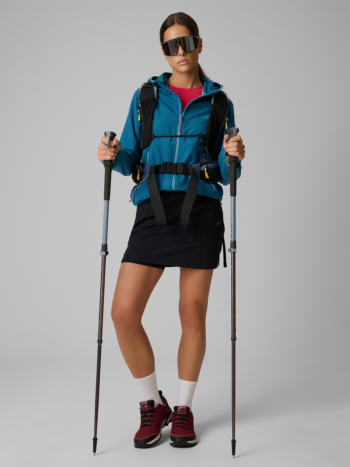 4F Spódnica trekkingowa szybkoschnąca damska - czarna XS