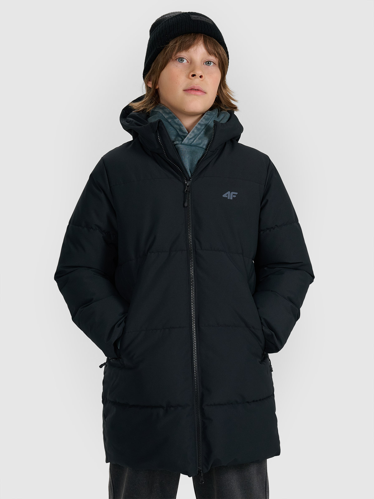 4F Płaszcz zimowy membrana 5000 chłopięcy - czarny 140 (9-10 lat)