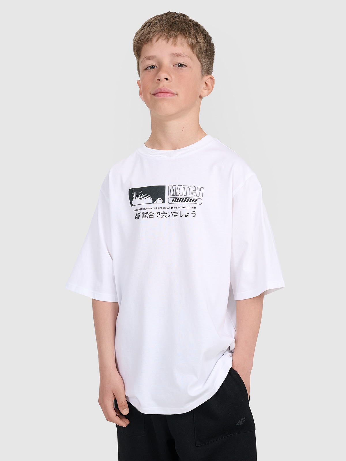 4F T-shirt oversize z nadrukiem chłopięcy - biały 122 (6-7 lat)