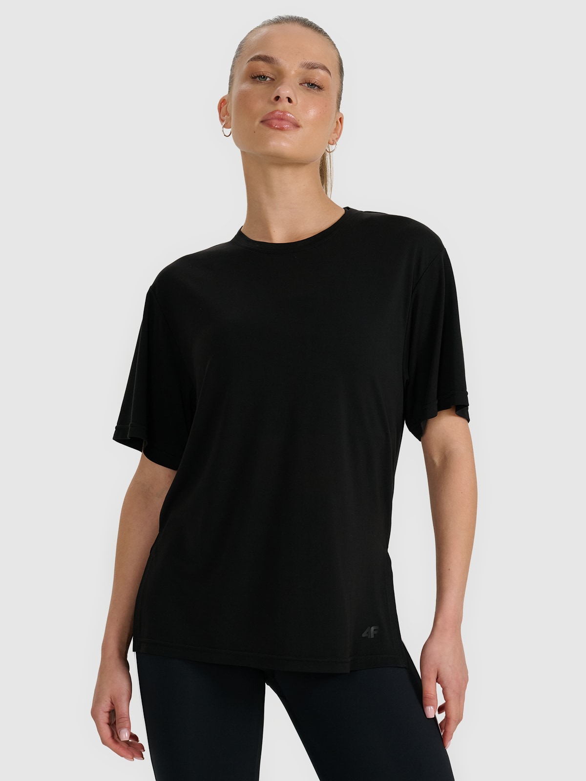 4F T-shirt oversize z modalem damski - czarny L