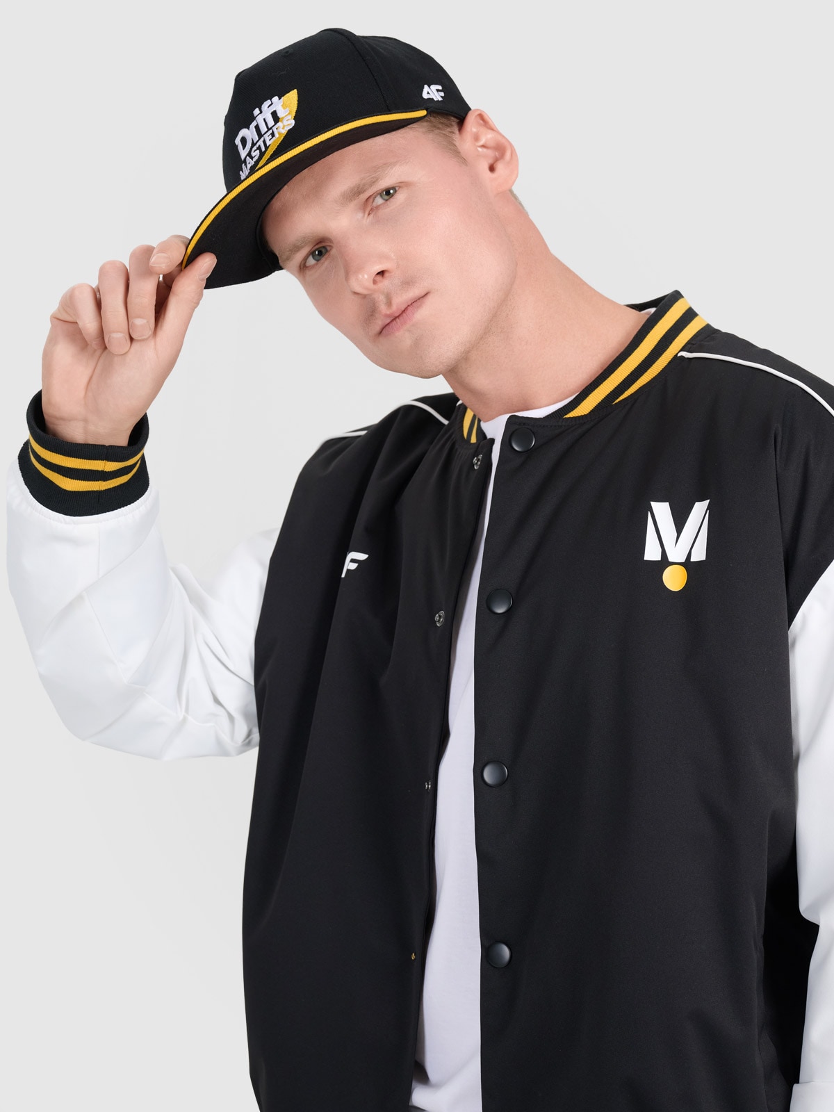 4F Czapka z daszkiem trucker snapback 4F x Drift Masters - czarna L/XL