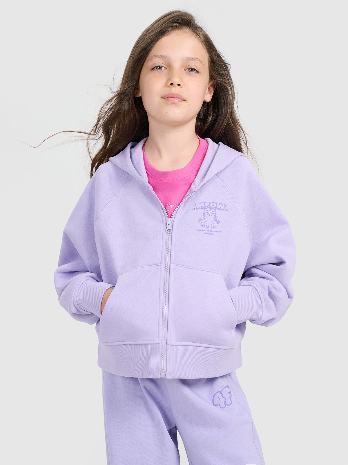 4F Bluza dresowa rozpinana z kapturem dziewczęca - fioletowa 122 (6-7 lat)