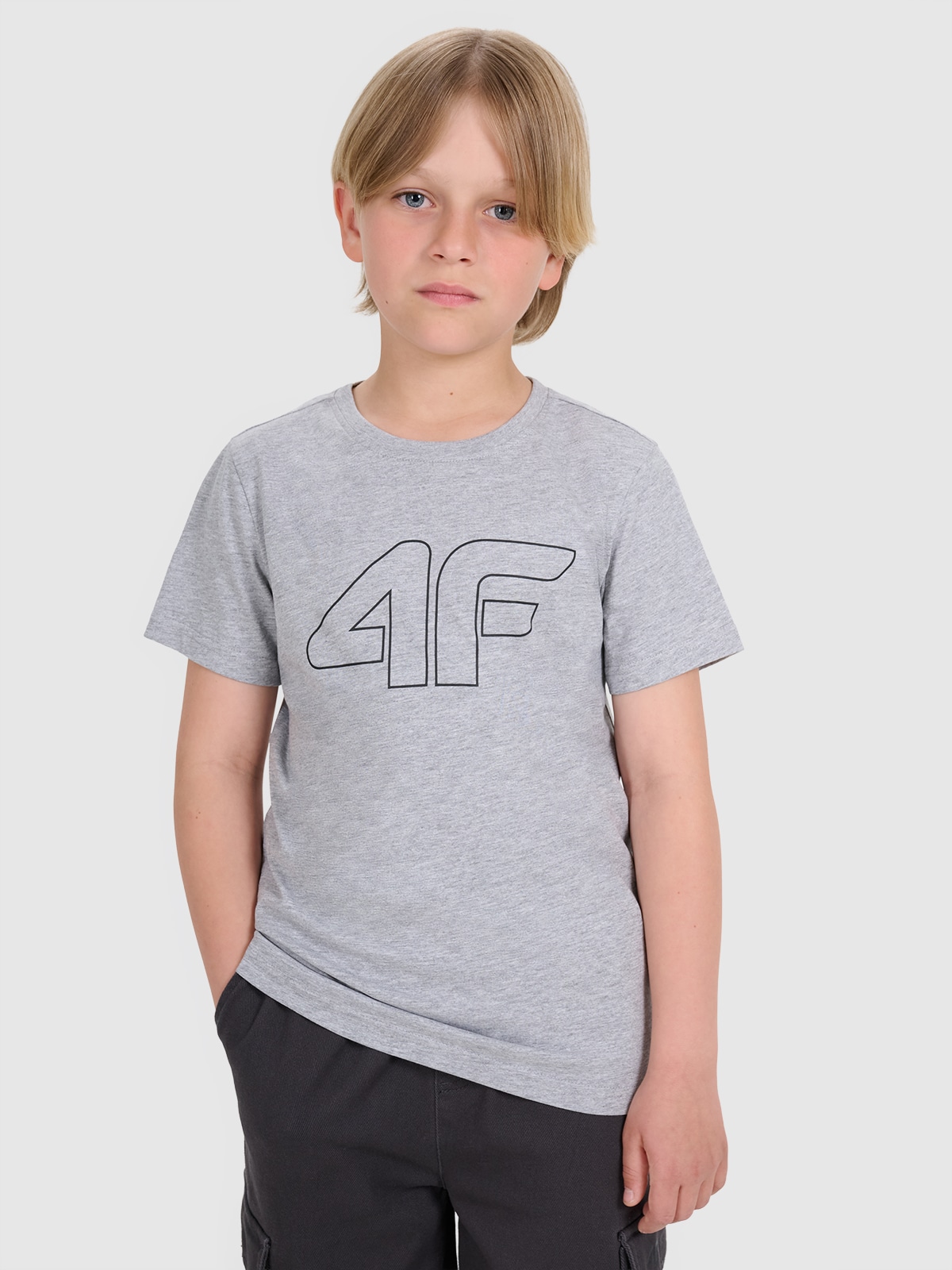 4F T-shirt regular z nadrukiem chłopięcy - szary 122 (6-7 lat)