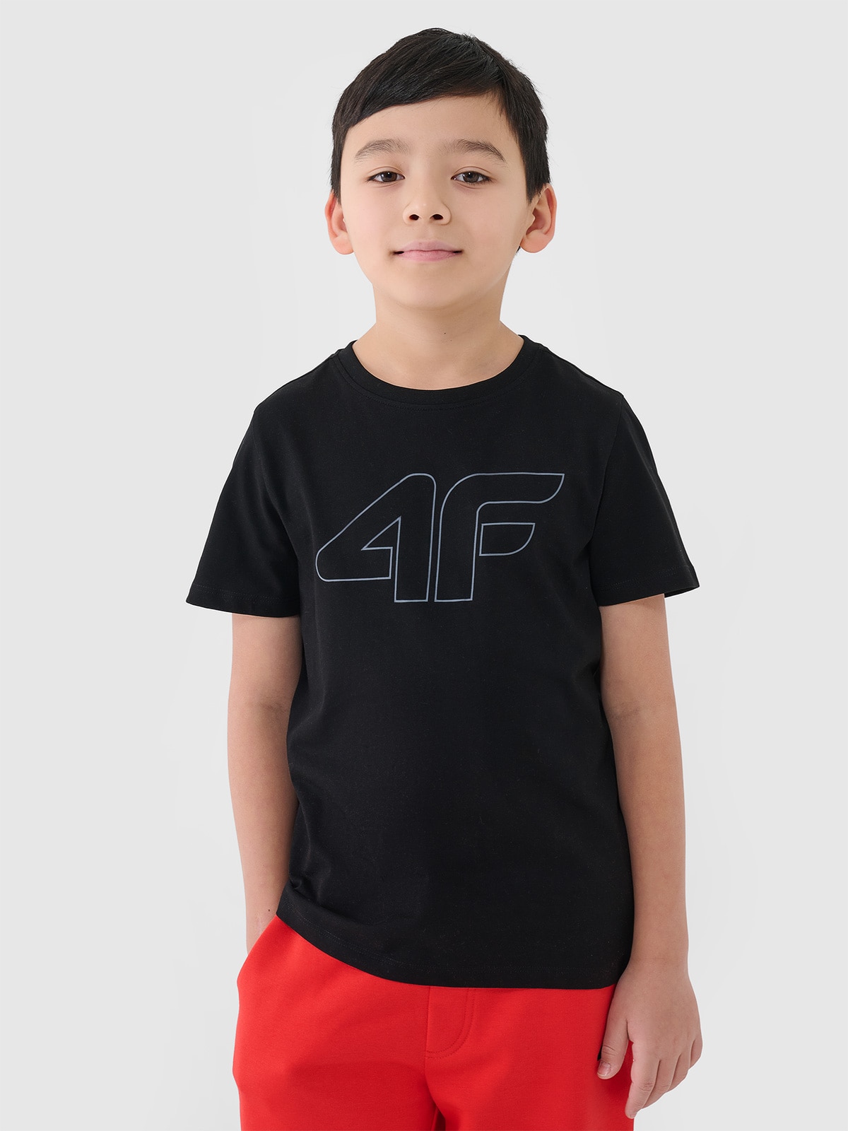 4F T-shirt z nadrukiem chłopięcy - czarny 122 (6-7 lat)