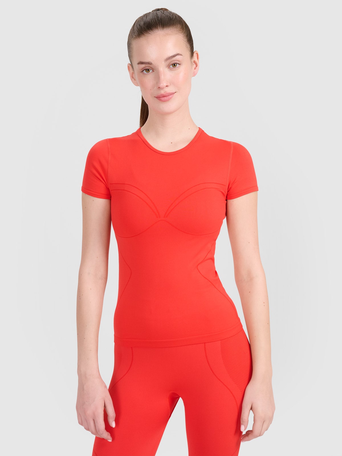 4F Koszulka treningowa slim bezszwowa damska - czerwona M/L