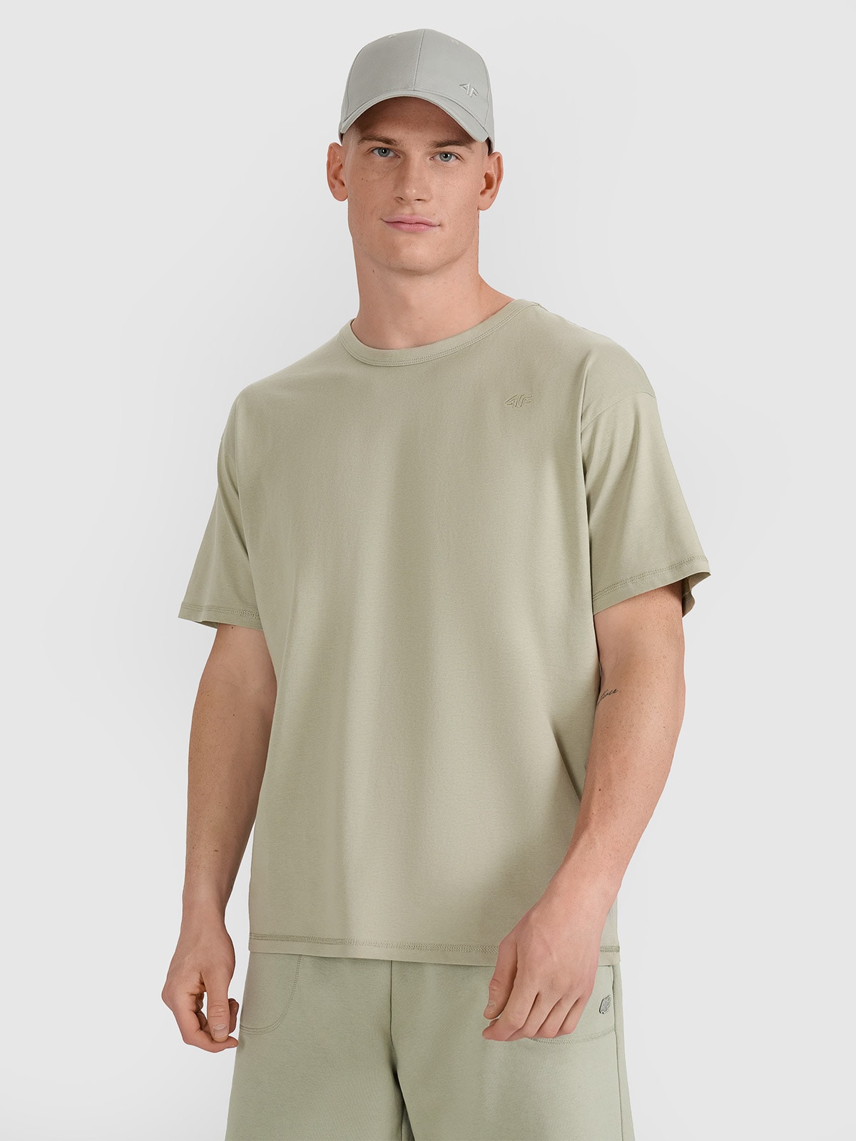 4F T-shirt oversize gładki uniseks - khaki S