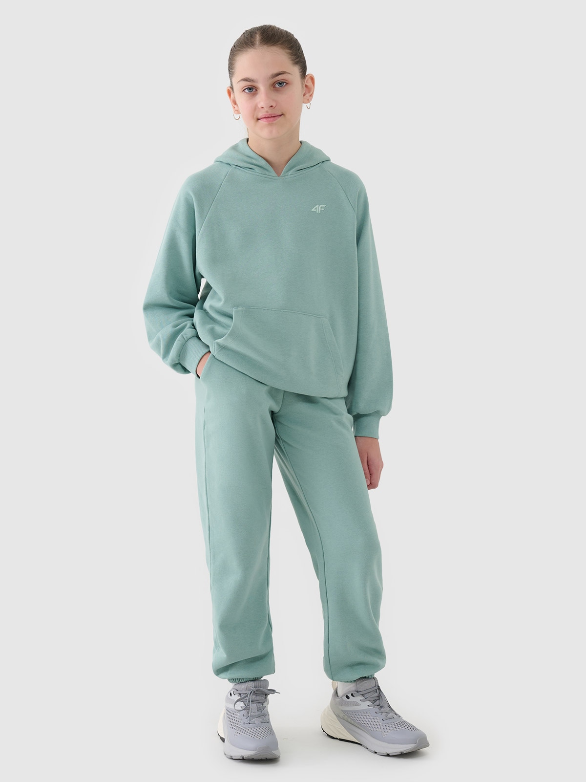 4F Spodnie dresowe joggery dziewczęce - turkusowe 122 (6-7 lat)