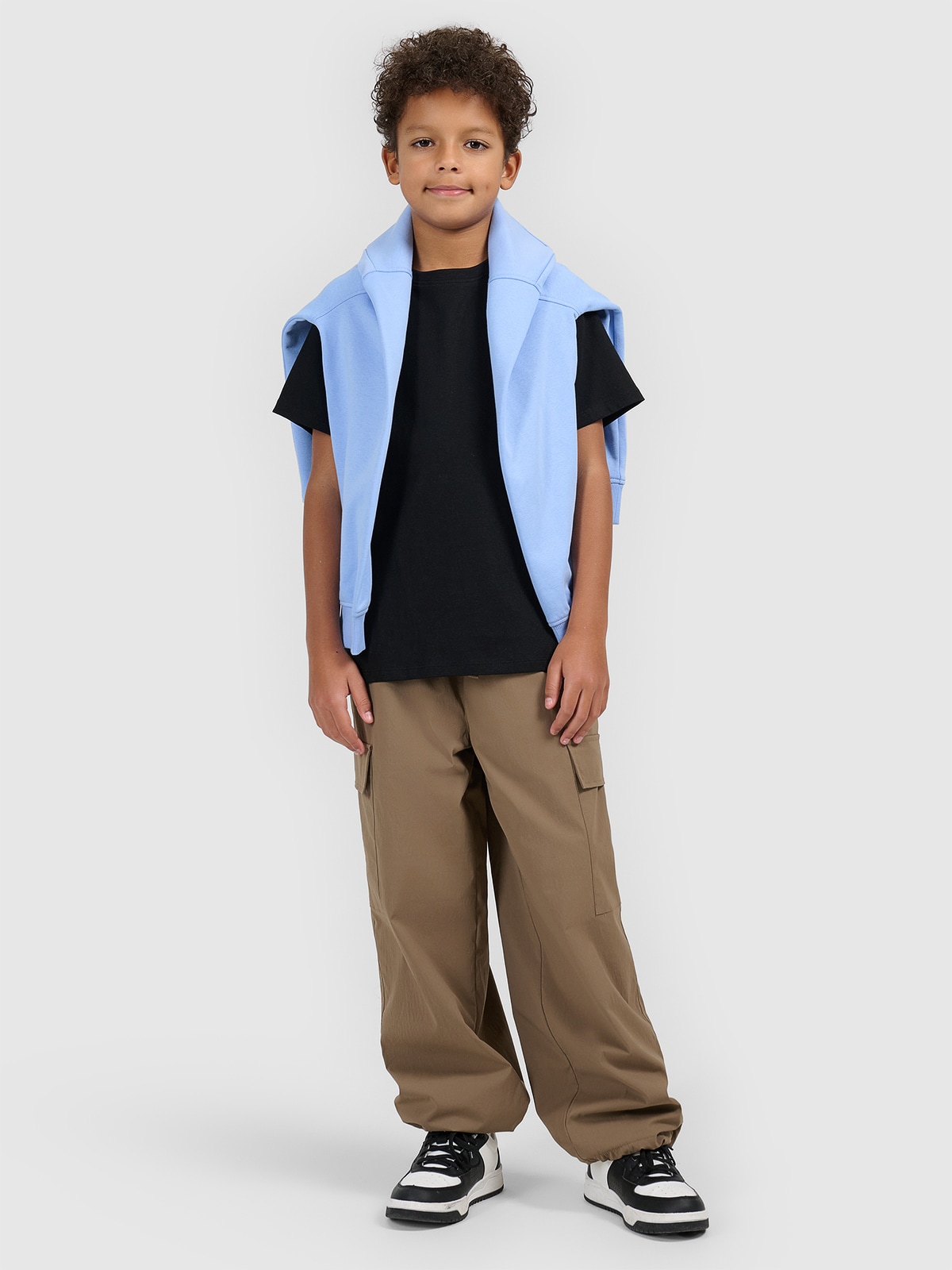 4F T-shirt gładki chłopięcy - czarny 158 (12-13 lat)