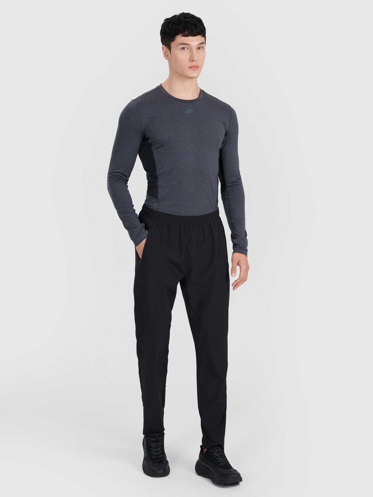 4F Spodnie treningowe szybkoschnące męskie - czarne XXL