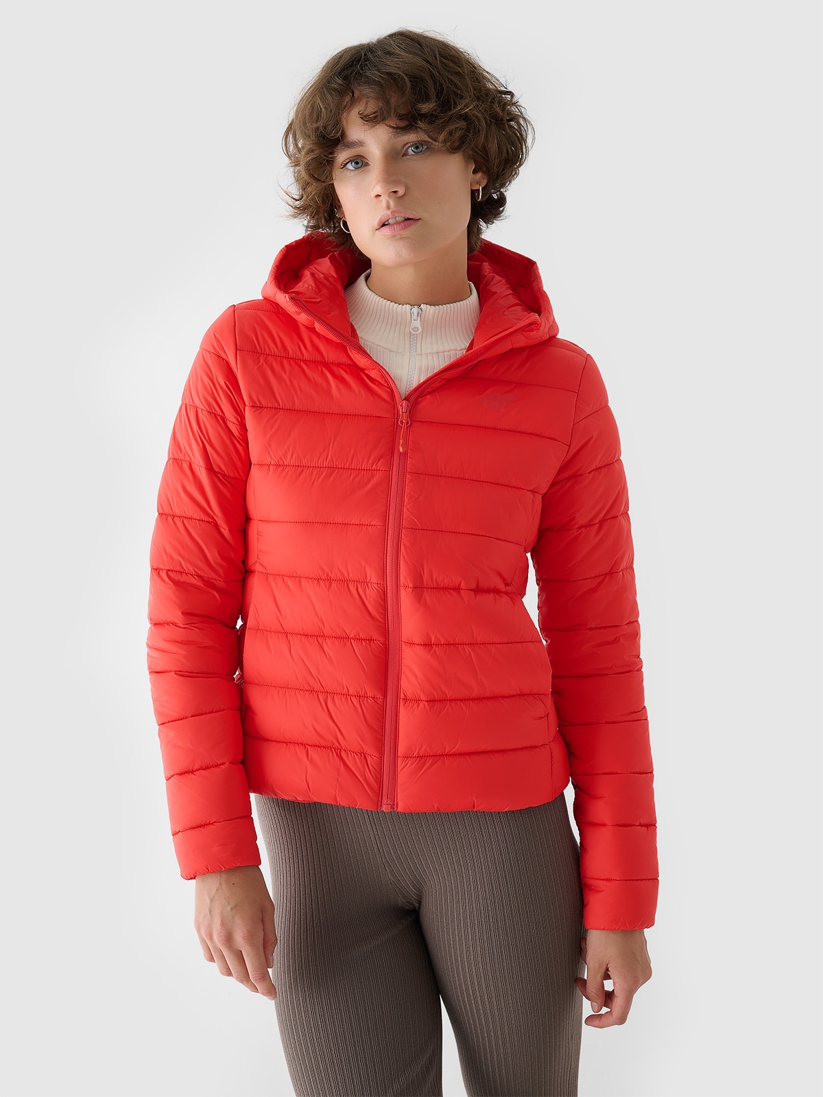 4F Kurtka puchowa z wypełnieniem z recyklingu damska - koralowa XS