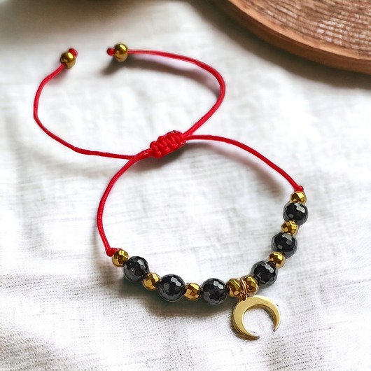OCHRONNA bransoletka - czarny turmalin - lunula : czerwony sznurek