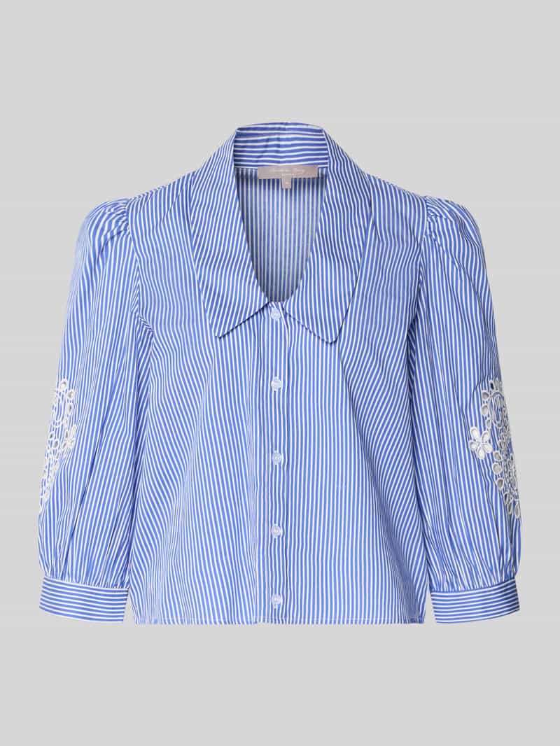 Bluzka o krótkim kroju z haftem angielskim i rękawem o dł. 3/4